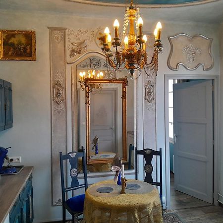 Penthouse En Bleu Royal Apartment Vinca ภายนอก รูปภาพ